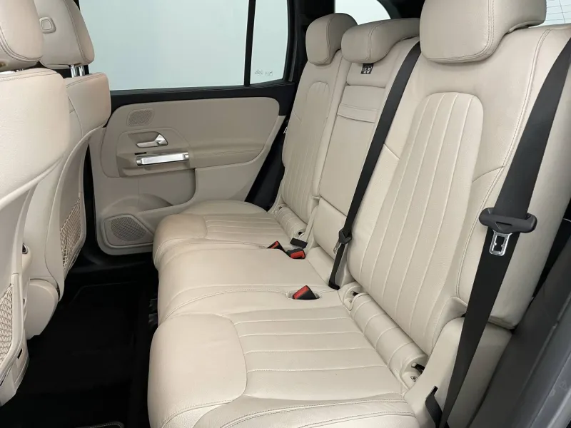 Image secondaire du véhicule 17