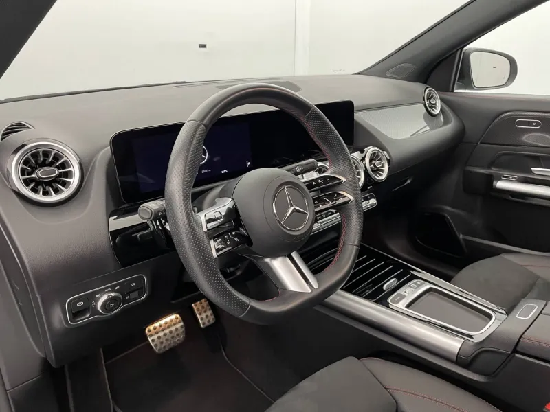 Image secondaire du véhicule 32