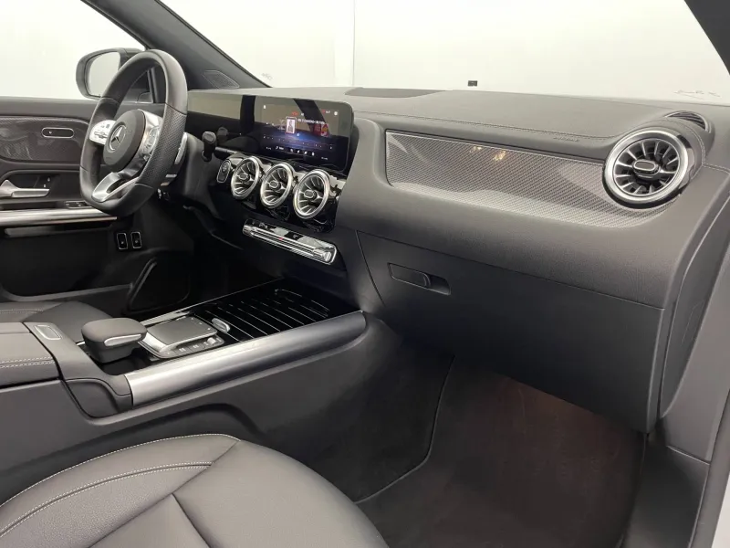 Image secondaire du véhicule 33