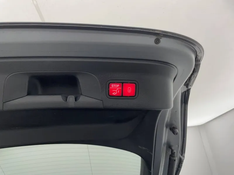 Image secondaire du véhicule 30