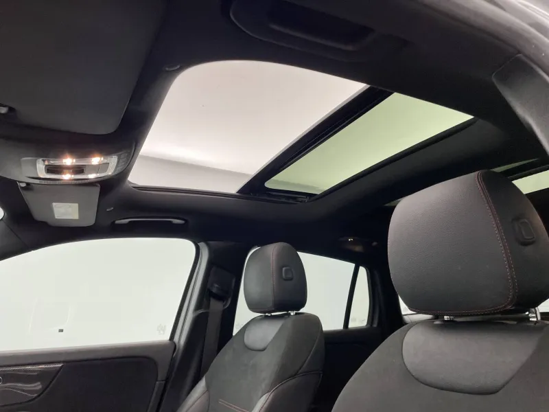 Image secondaire du véhicule 37