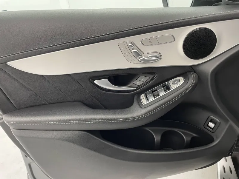 Image secondaire du véhicule 31