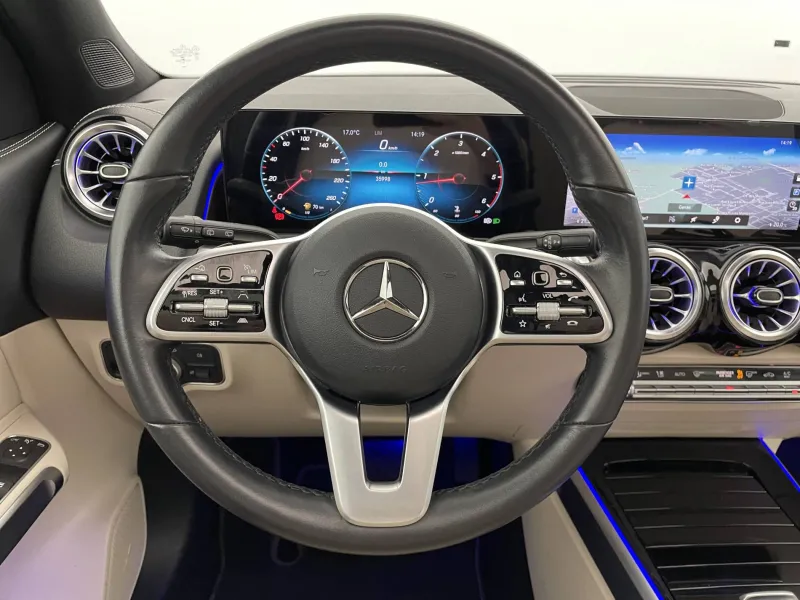 Image secondaire du véhicule 24