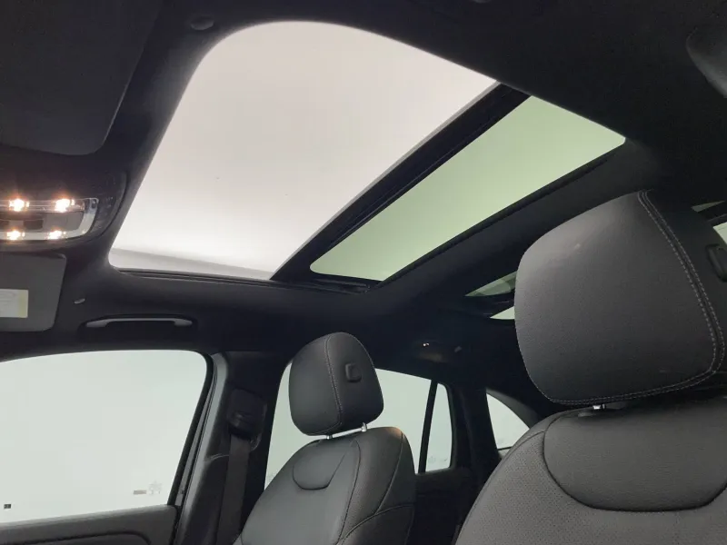 Image secondaire du véhicule 33