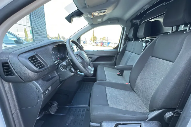 Image secondaire du véhicule 10