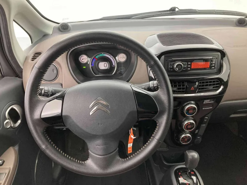 Image secondaire du véhicule 12