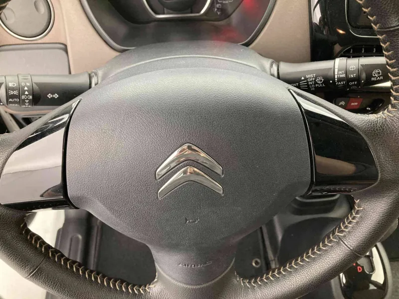 Image secondaire du véhicule 20