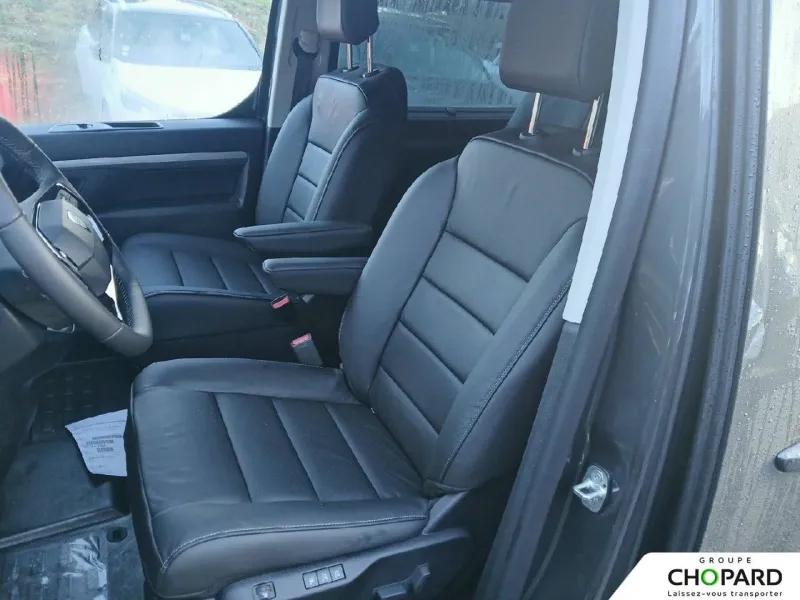 Image secondaire du véhicule 12