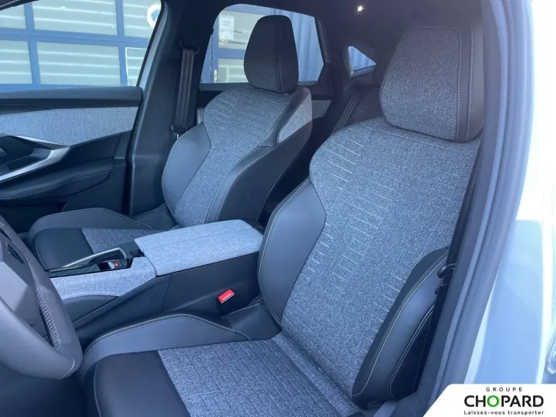 Image secondaire du véhicule 12