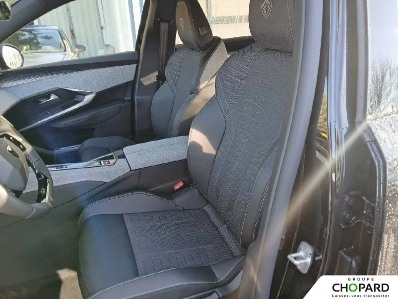 Image secondaire du véhicule 12