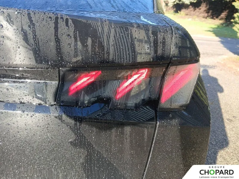 Image secondaire du véhicule 24