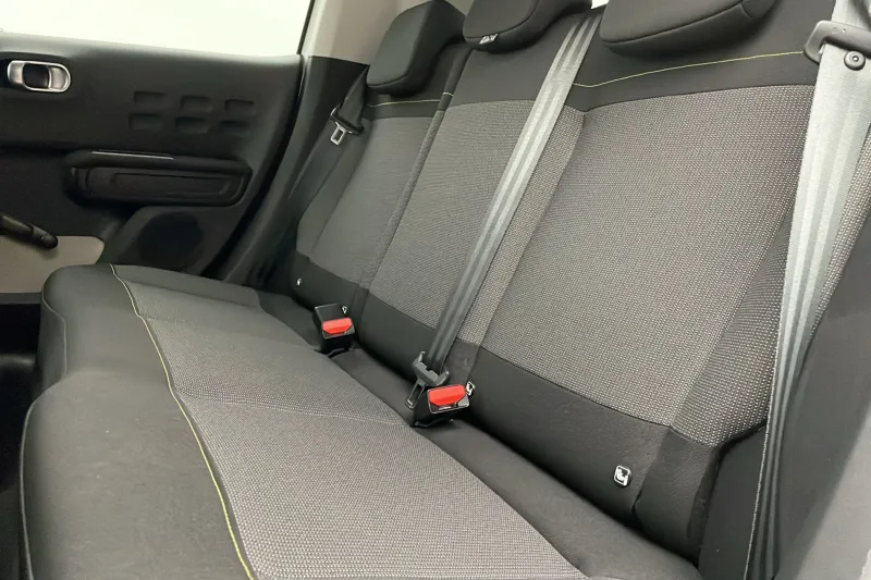 Image secondaire du véhicule 35