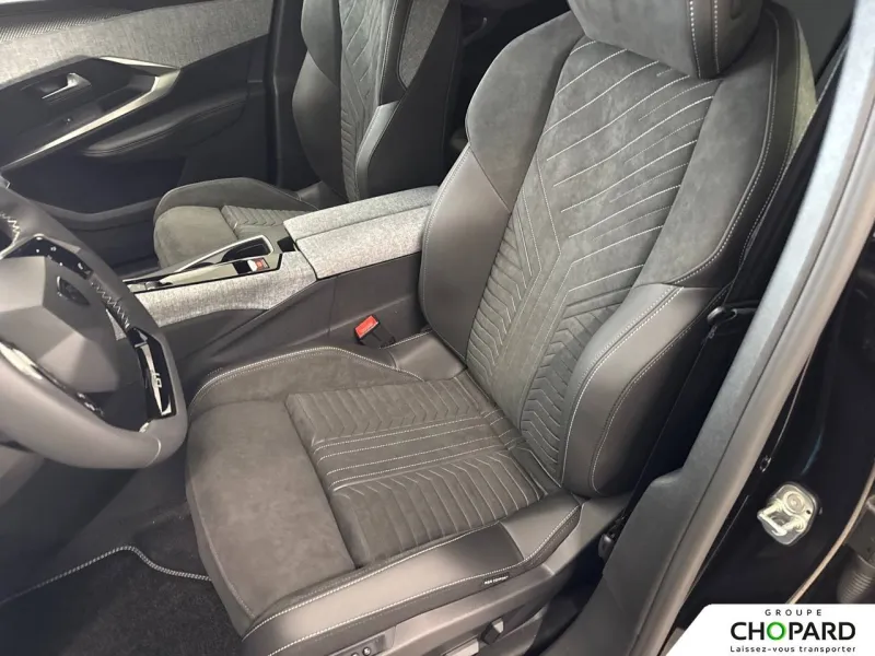 Image secondaire du véhicule 12