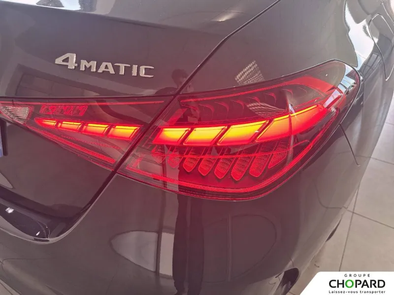 Image secondaire du véhicule 10