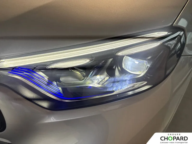 Image secondaire du véhicule 10