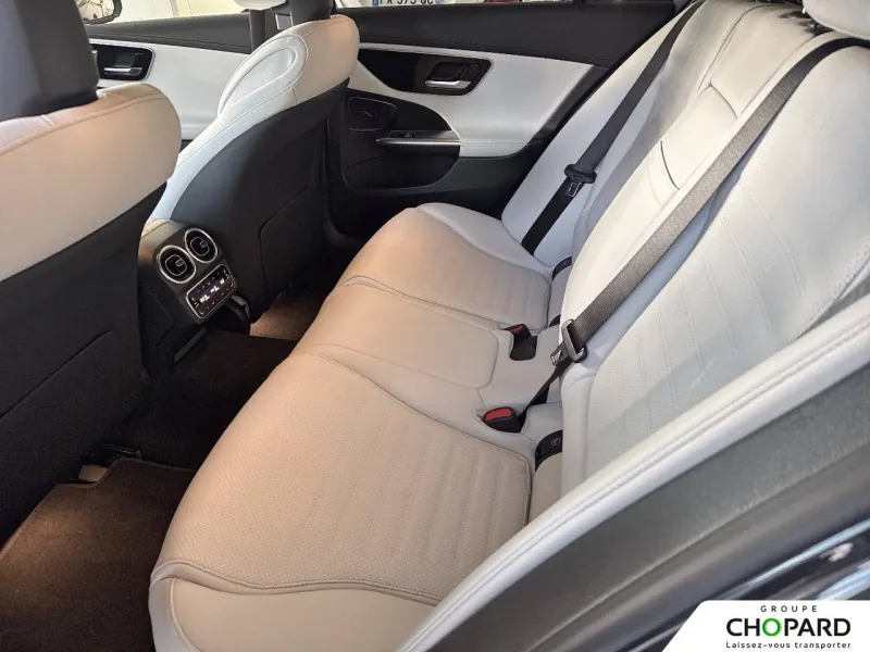 Image secondaire du véhicule 21