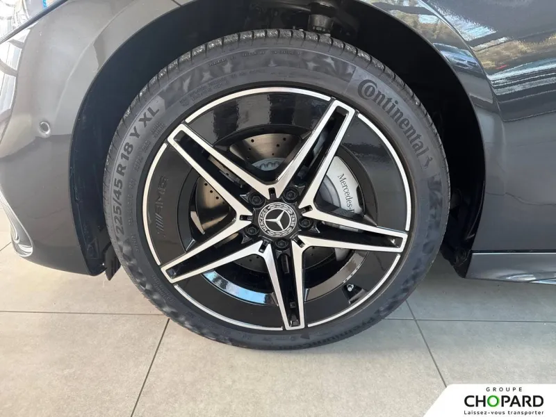 Image secondaire du véhicule 24