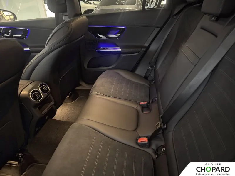 Image secondaire du véhicule 24