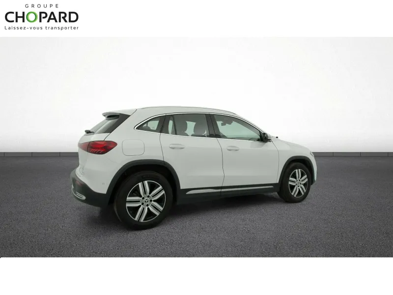 Image secondaire du véhicule 10