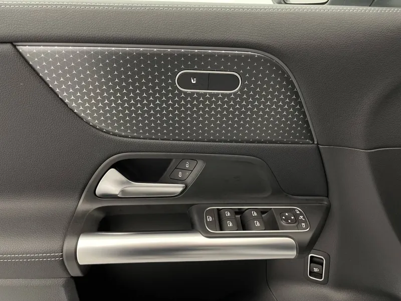 Image secondaire du véhicule 26