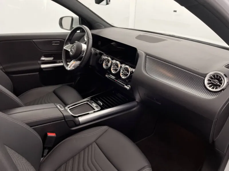 Image secondaire du véhicule 27