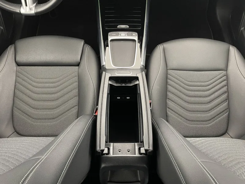 Image secondaire du véhicule 34