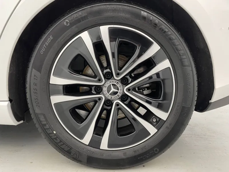 Image secondaire du véhicule 18