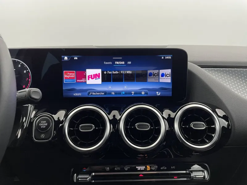 Image secondaire du véhicule 22