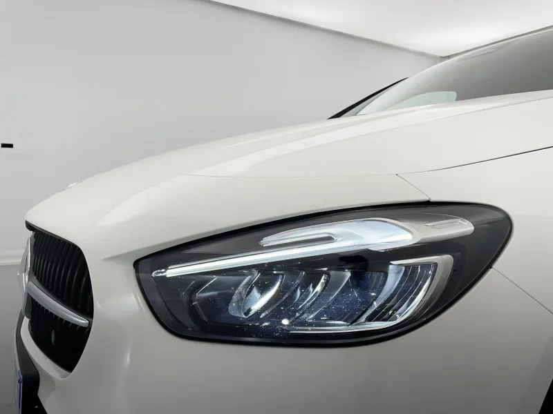 Image secondaire du véhicule 28