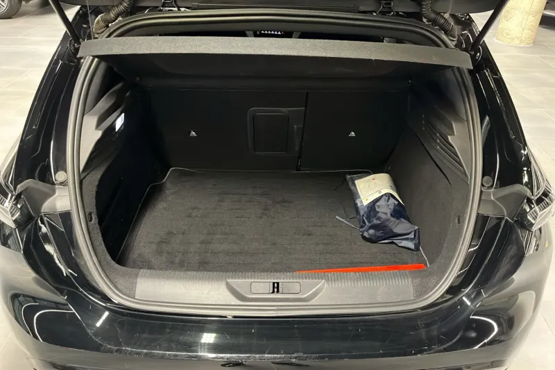 Image secondaire du véhicule 10