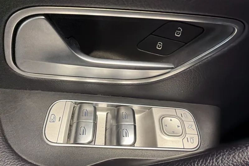 Image secondaire du véhicule 25