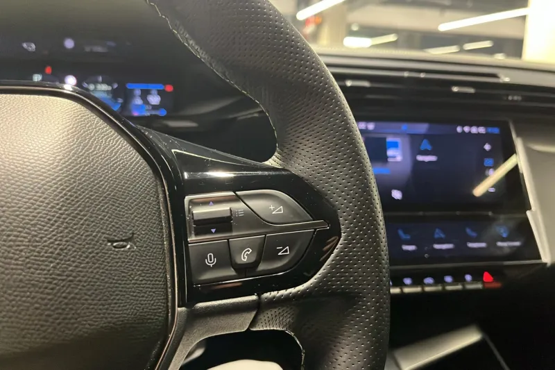 Image secondaire du véhicule 23