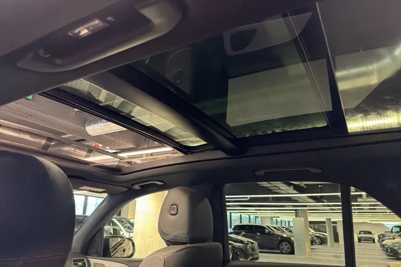 Image secondaire du véhicule 42