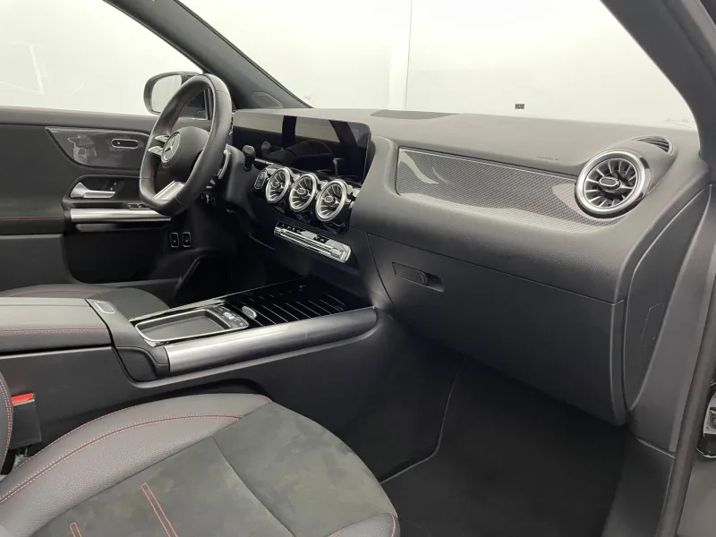 Image secondaire du véhicule 33