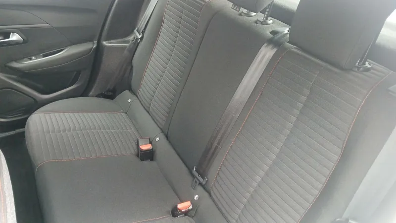 Image secondaire du véhicule 12