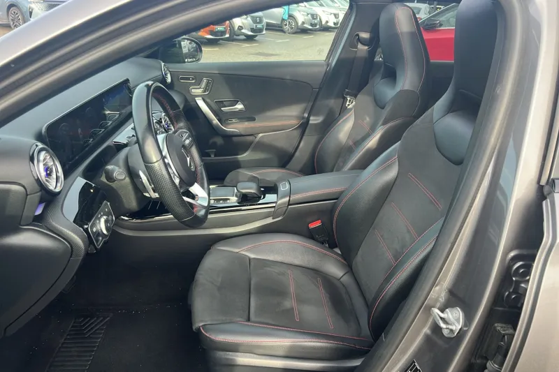 Image secondaire du véhicule 11