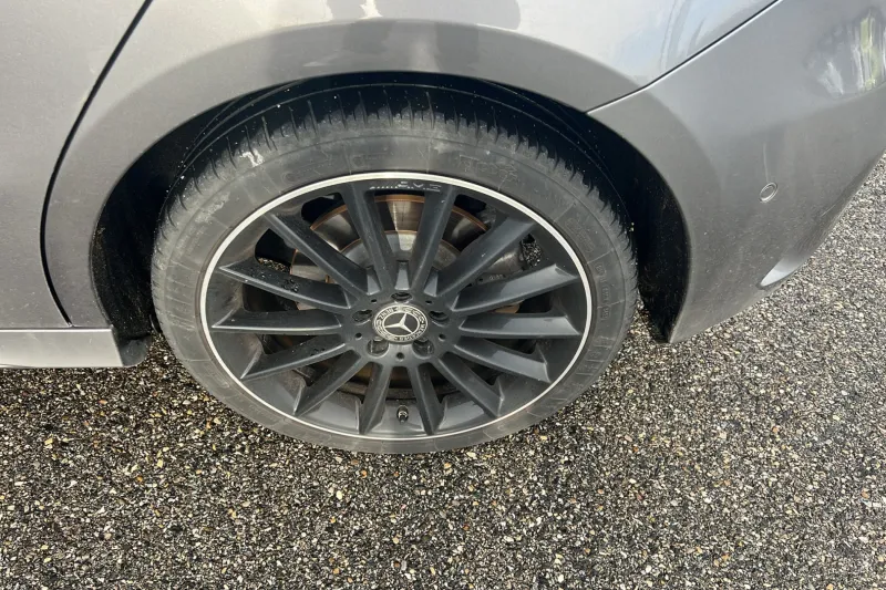 Image secondaire du véhicule 13