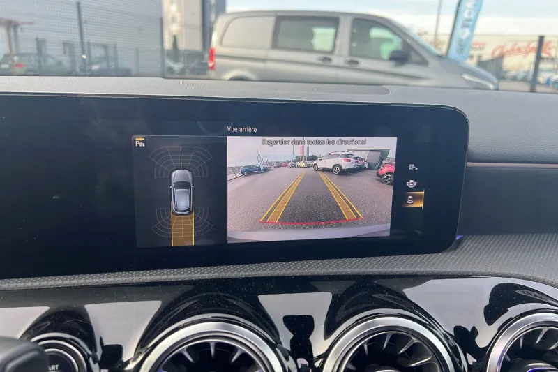 Image secondaire du véhicule 24