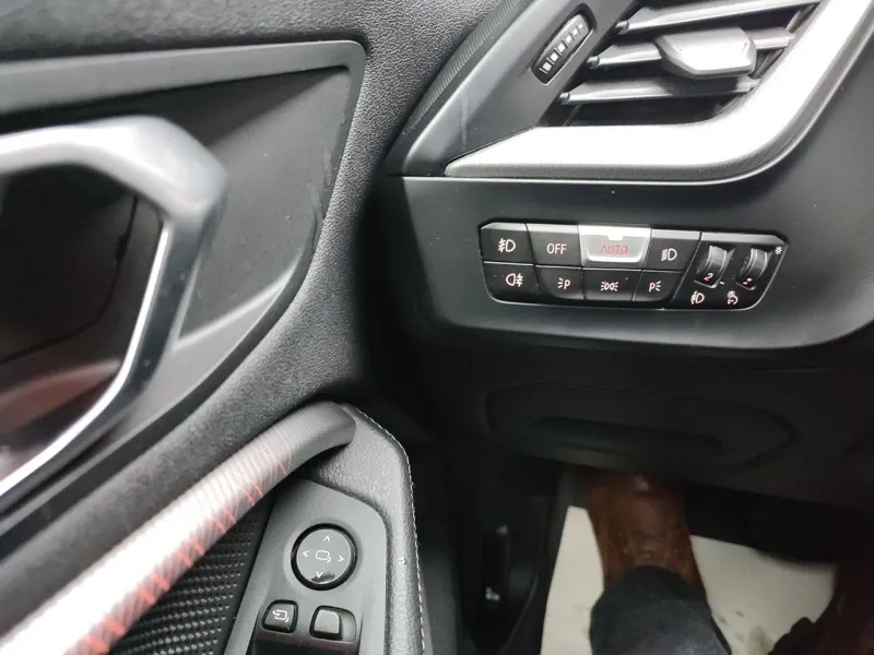 Image secondaire du véhicule 19