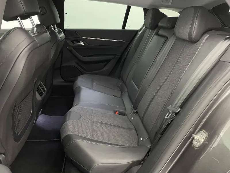 Image secondaire du véhicule 16