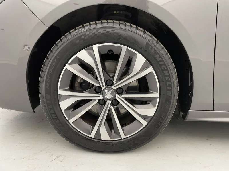 Image secondaire du véhicule 18