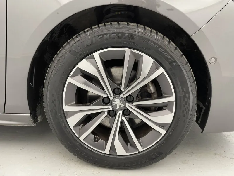 Image secondaire du véhicule 19