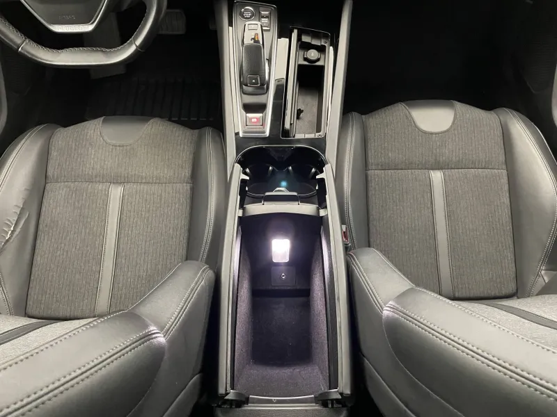 Image secondaire du véhicule 32