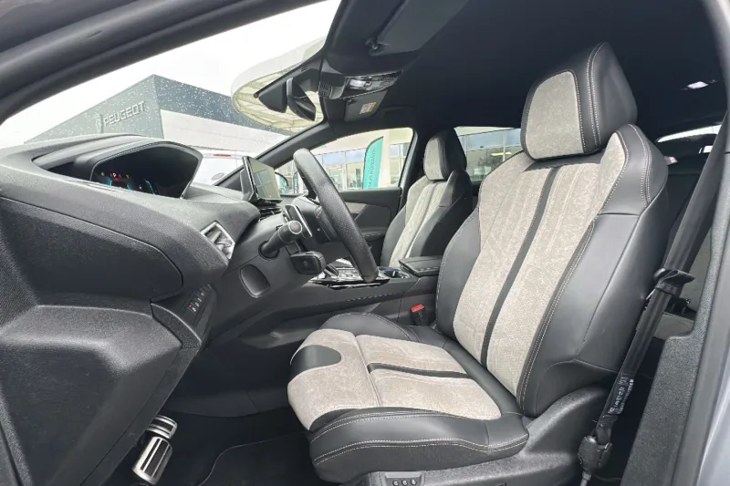 Image secondaire du véhicule 10