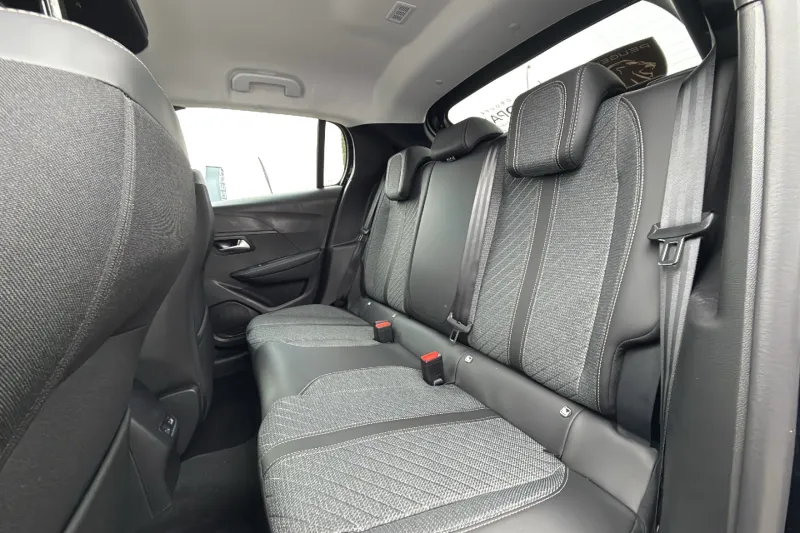 Image secondaire du véhicule 11