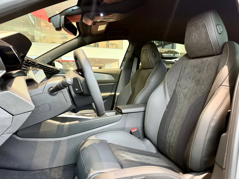 Image secondaire du véhicule 11