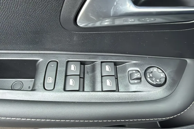 Image secondaire du véhicule 17