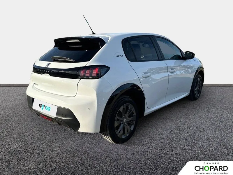 Image secondaire du véhicule 4