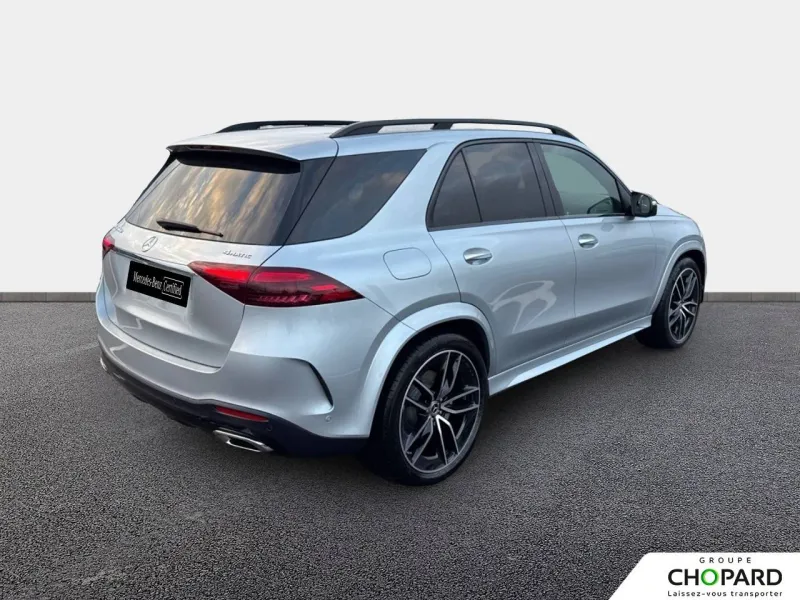 Image secondaire du véhicule 4