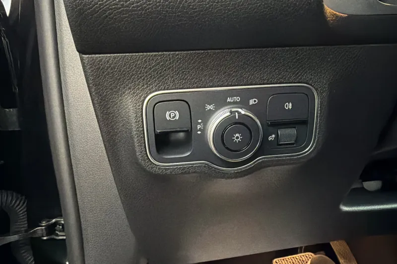 Image secondaire du véhicule 22